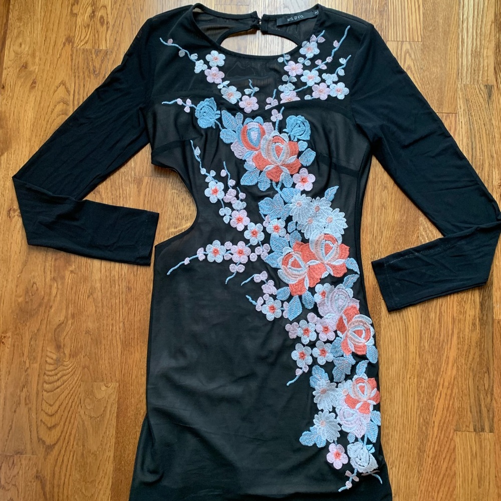 Ark & Co. boutique mini dress
